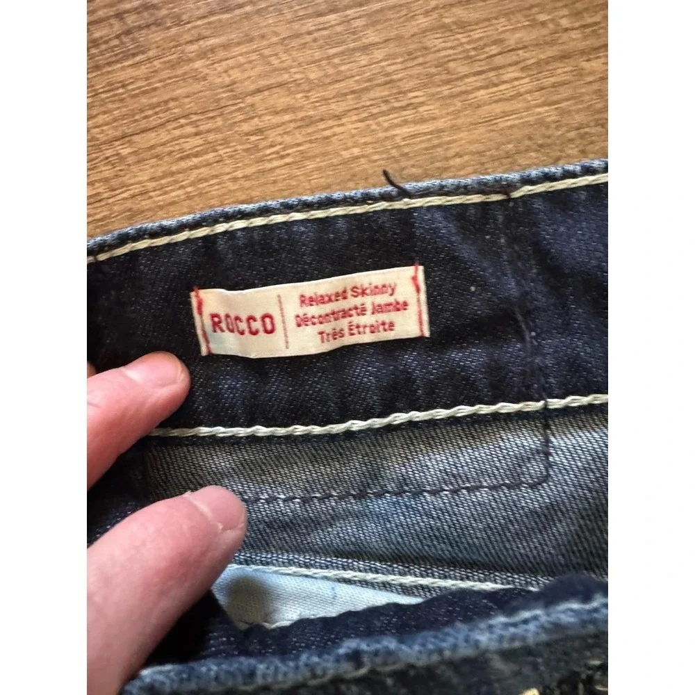 True Religion Rocco Relaxed Skinny Dark Wash Jeans Mens 31x33 Yellow Stitch